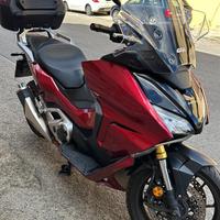Honda forza 750