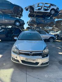 RICAMBI AUTO OPEL ASTRA SW 2005