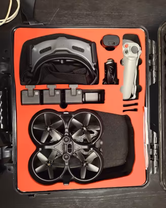 DJI Avata  + Fly More Kit + valigetta