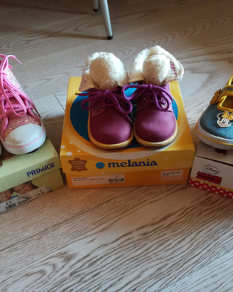 Scarpe bimba n° 21 - 23 - 24