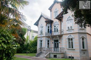 Villa di 789 m² con più di 5 locali a Gorizia