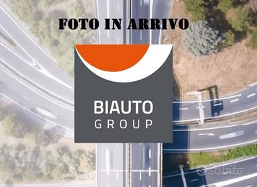 Jaguar E-Pace 2.0d i4 R-Dynamic HSE awd 150cv...