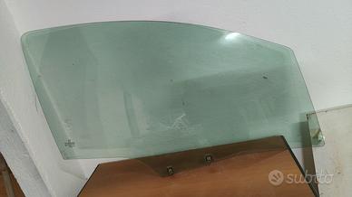 Finestrino Dx anteriore Peugeot 207 3 porte