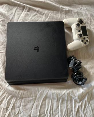 PS4 Slim 500GB + 2 Pad Originali + Giochi