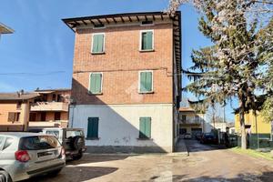 2 LOCALI A REGGIO NELL'EMILIA