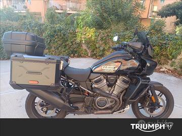 HARLEY-DAVIDSON Pan America 1250