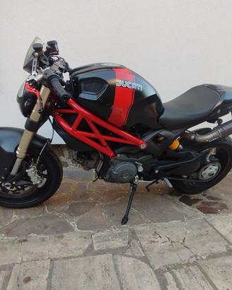ducati monster 796 abs