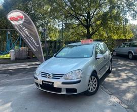 VOLKSWAGEN Golf 5ª serie - 2004