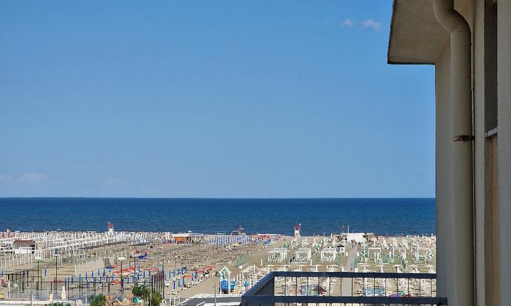 Appartamento quadrilocale con vista mare