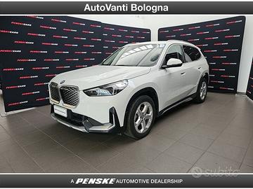 BMW iX1 eDrive 20 X-Line