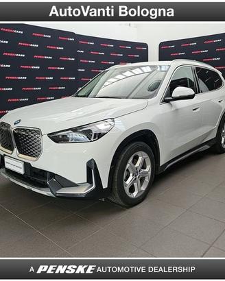 BMW iX1 eDrive 20 X-Line