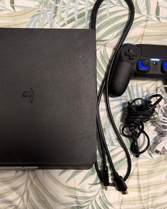 PS4 Slim 500GB + Controller + Cavettatura completa