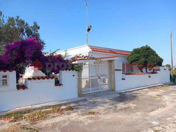 Villa o villino Manduria [1235VRG]