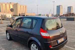 Renault scenic 2006 Benzina NEOPATENTATI