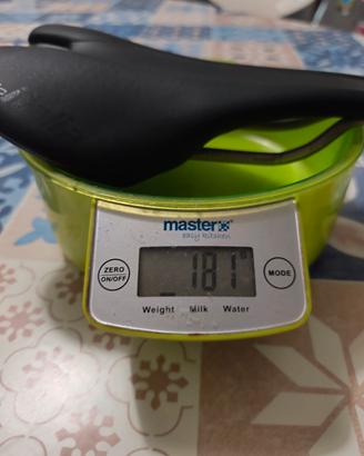 SELLE ITALIA SLR BOOST TITANIUM 