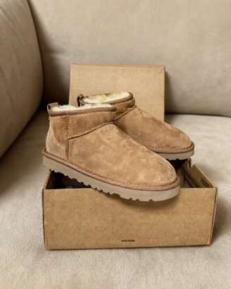 Stivali UGG Classic Ultra Mini da donna EU 41