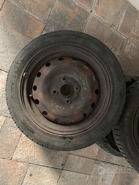 4 cerchi in ferro 15 pollici 4x114.3