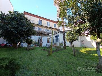 CASA SEMINDIPENDENTE A COSTIGLIOLE D'ASTI