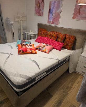 Letto matrimoniale con contenitore