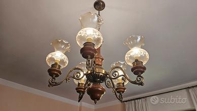 Lampadario vecchio stile