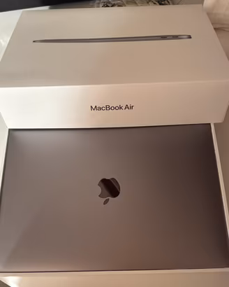 MacBook Air 13” M1 – PARI AL NUOVO