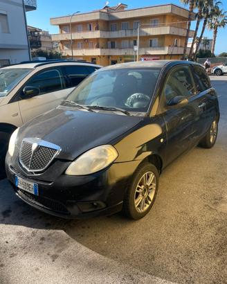 Lancia y per neopatentati