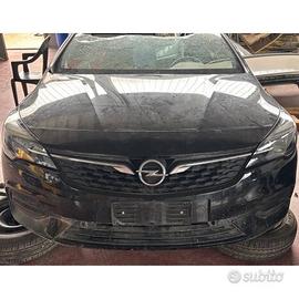 Opel Astra 2020 Ricambi parte anteriore