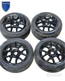 4 CERCHI IN LEGA COMPLETI DI GOMME JEEP Renegade S