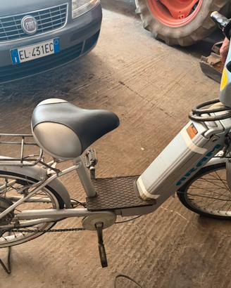 Bicicletta elettrica per anziani