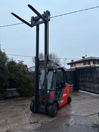 S107 Carello elevatore Linde H20