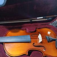 Violino  4/4 pari al nuovo euro 60,00