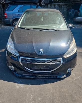 PEUGEOT 208 2012 SOLO PER RICAMBI