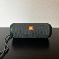 Cassa portatile jbl essential