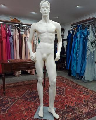 manichino uomo