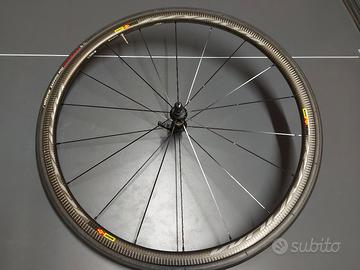 coppia cerchi MAVIC KSYRIUM in carbonio con 