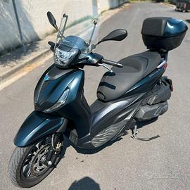 Beverly 400