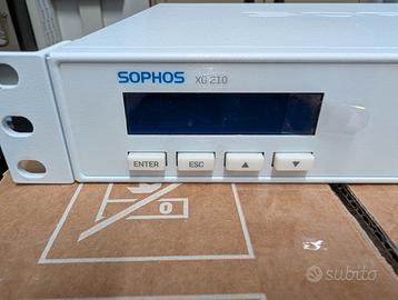 Sophos XG 210 6xRJ-45 2xSFP 1G 29G Firewall