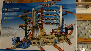 Garage Hot Wheels Squalo