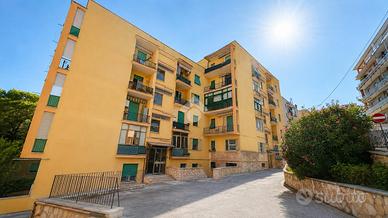 3 LOCALI A ANCONA