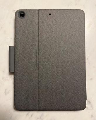 cover per ipad logitech combotouch