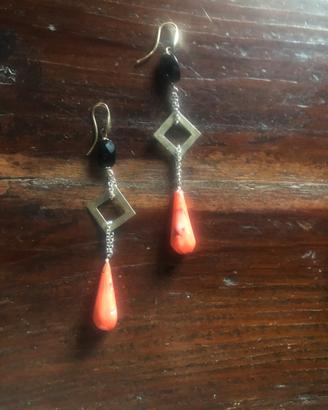 Orecchni con corallo