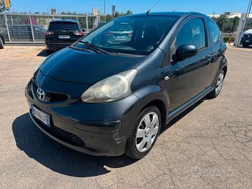 Toyota Aygo 1.0 BENZ - SCHEDA TAGLIANDI COMPLETA