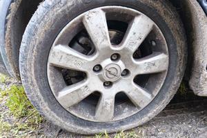 cerchi Opel corsa c 15 pollici