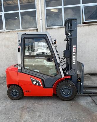 Carrello Elevatore Diesel HELI