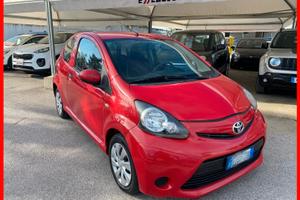 Toyota Aygo 1.0 12V VVT-i 3 porte Lounge Connect