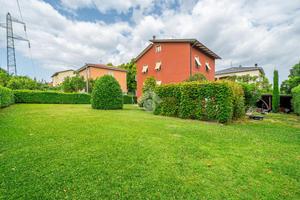 BIFAMILIARE A COLLECCHIO