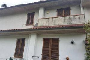 Casa indipendente di 145 m² con più di 5 locali e 