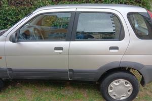 AUTO DAIHATSU