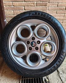 pneumatici con  cerchio alfa 