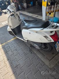 kymco like 200i 
